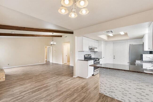 Building Photo - 10709 Onyx Cove