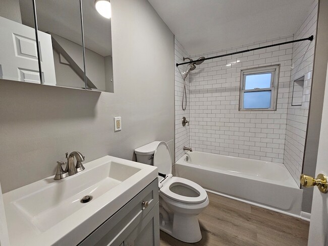 Building Photo - 2623 N Emmett St