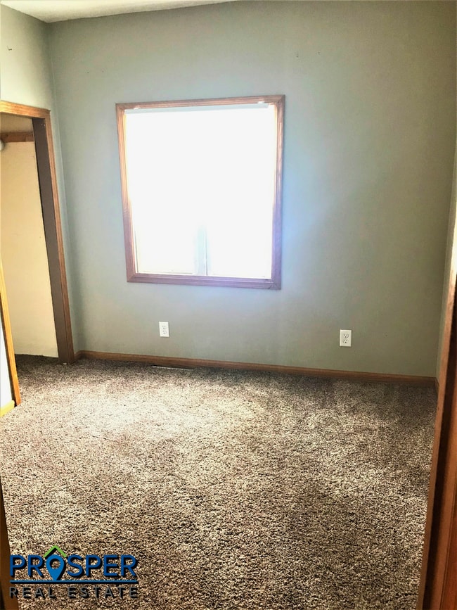 Building Photo - 407 East St