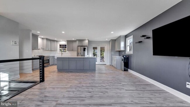 Building Photo - 1312 Magnolia Ave