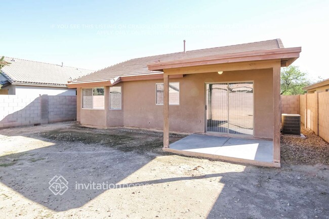 Building Photo - 10764 W Rio Vista Ln