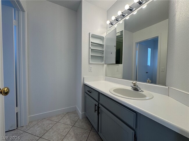 Building Photo - 1708 Sierra Valley Way