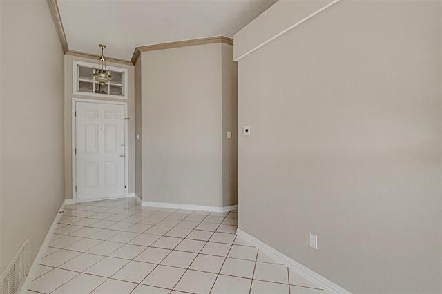 Building Photo - 5803 Lakeway Ct