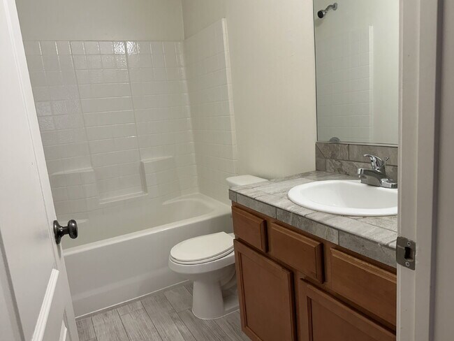 Building Photo - A Perfect Blend of Space & Convenience in This 3-Bedroom Charmer