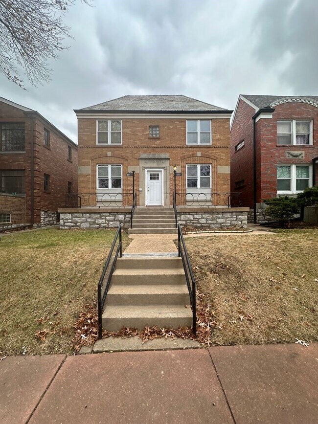 6653 Devonshire Ave 6653 Devonshire Ave St. Louis MO 63109