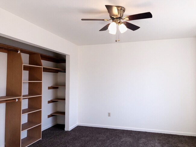 Building Photo - 1103 Broaddus St