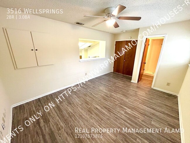 Building Photo - *MOVE IN SPECIAL* Tri-Level 2 Bedroom / 3 ...