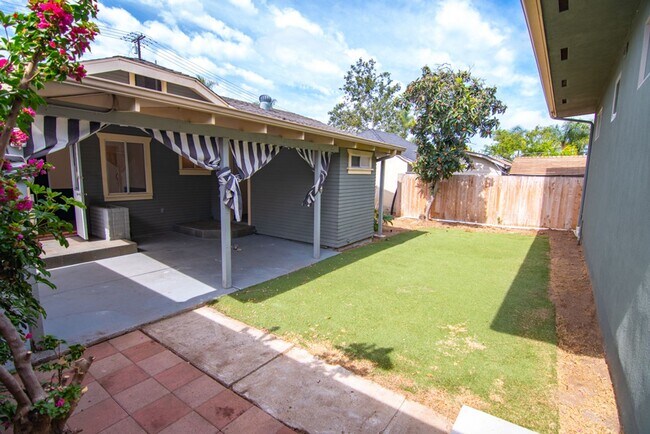 Building Photo - Charming 3-Bedroom Home for Lease in College West, San Diego