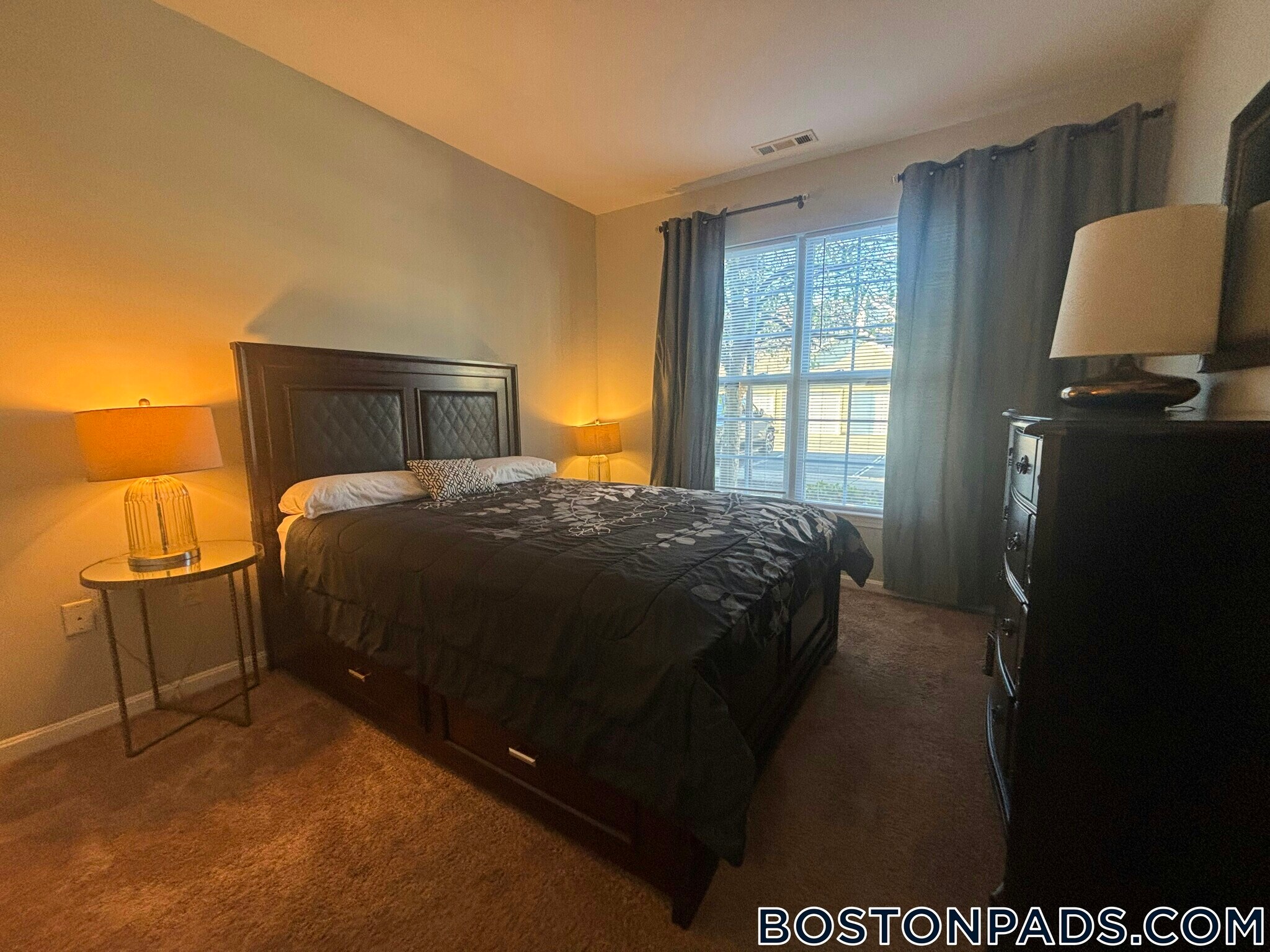 Building Photo - 311 Lowell St