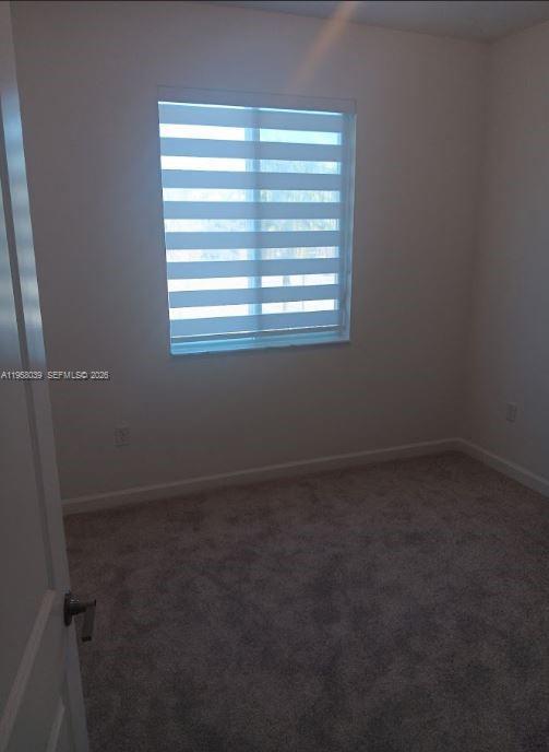 Building Photo - 689 SE 13th St Cir