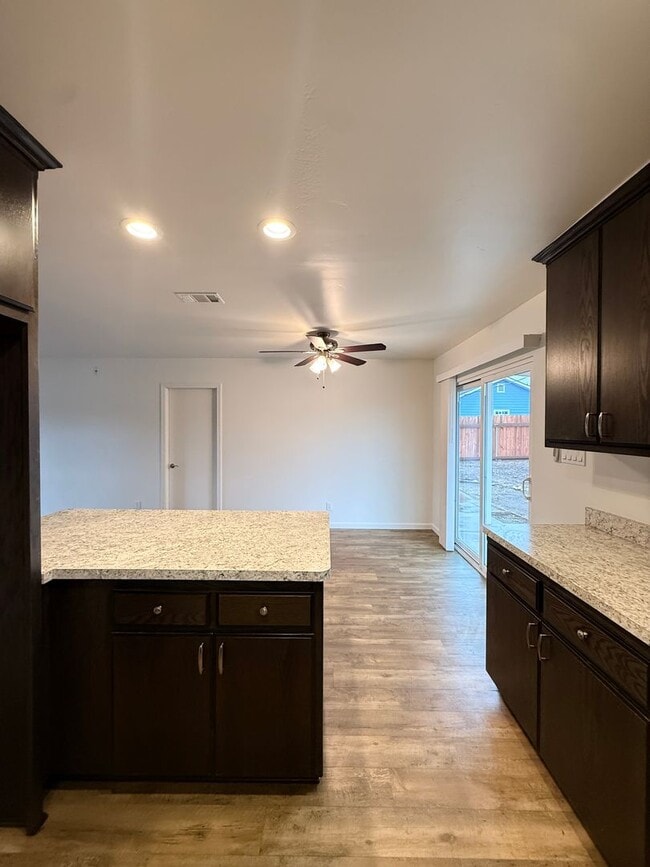 Building Photo - Orcutt Single Story Updated Home is Pet Friendly With Easy Access to 135/VSFB