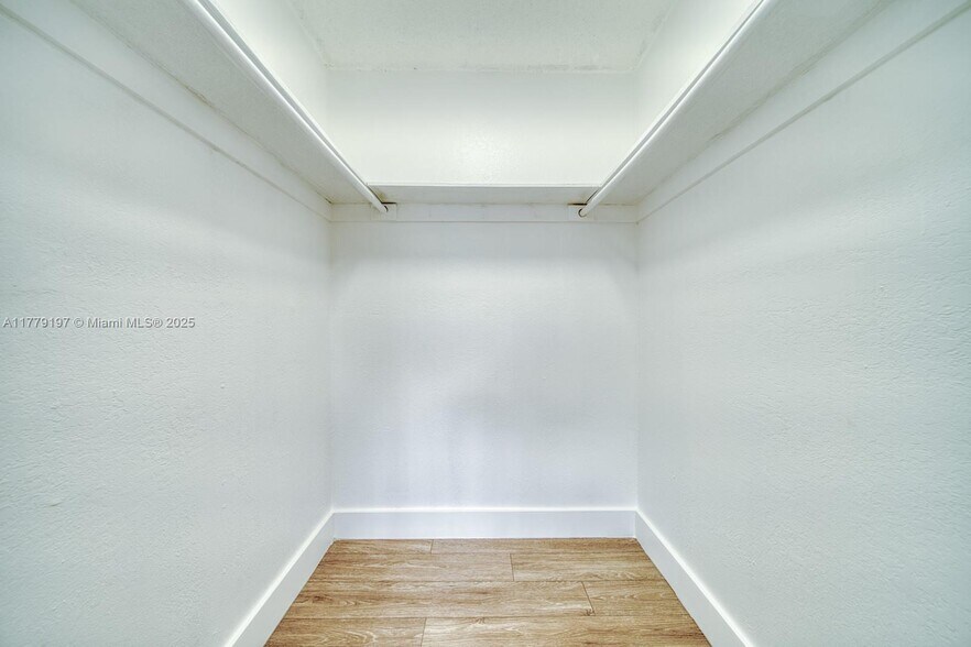 Building Photo - 2120 NW 93rd St