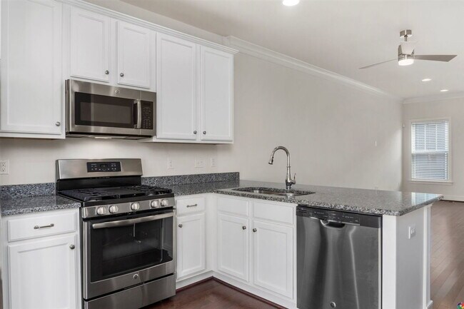 Building Photo - 5302 Masons Ln