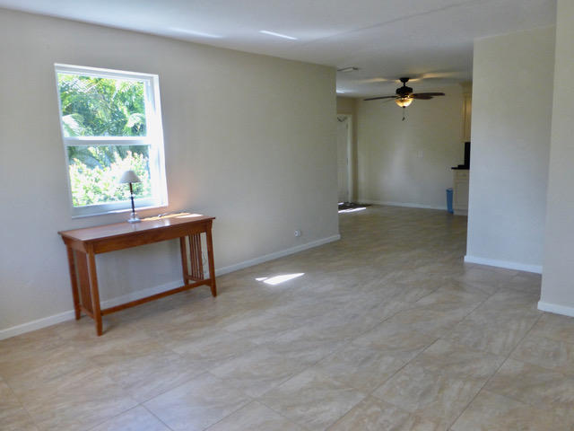 Building Photo - 831 Biscayne Dr