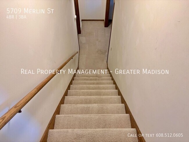 Building Photo - 5709 Merlin St