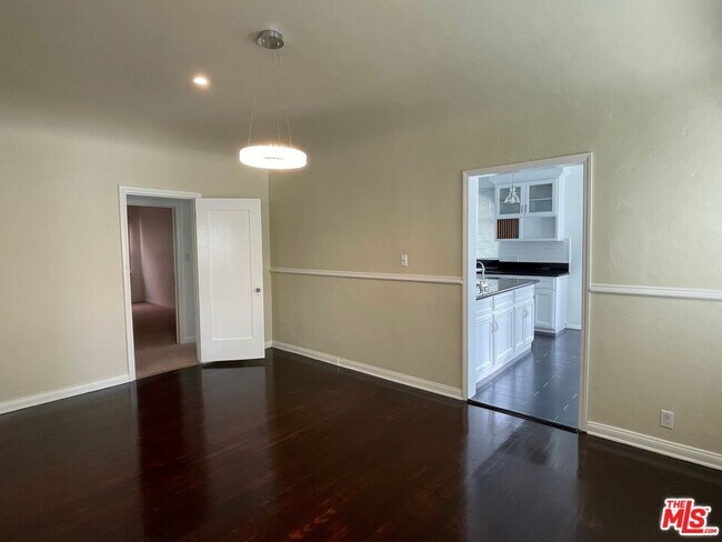 Building Photo - 1348 S Rimpau Blvd