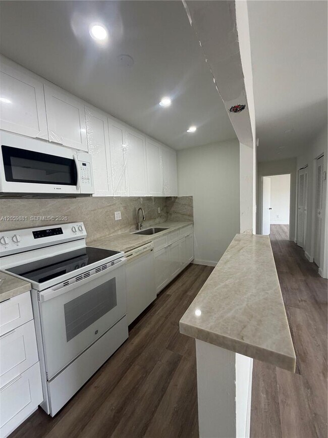 Building Photo - 4134 NW 79th Ave