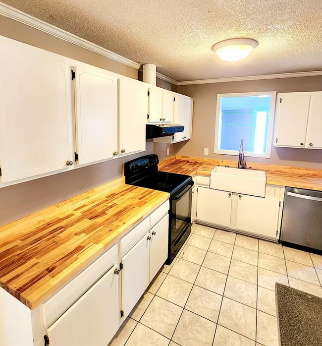 Building Photo - 1033 Decatur Rd