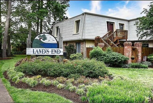 Building Photo - 433 Marsh Duck Way
