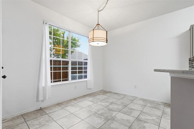 Building Photo - 2632 Century Park Blvd