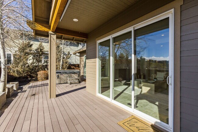 Building Photo - Modern Design Meets Mountain Living on Ben...
