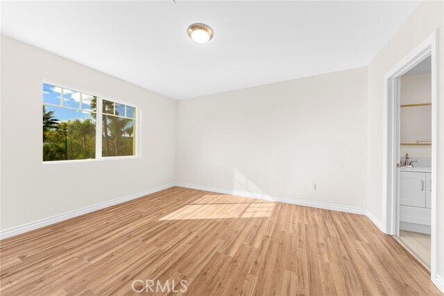 Building Photo - 5639 Huntington Dr