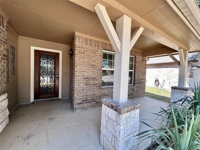 Building Photo - 180 Mystic Hollow