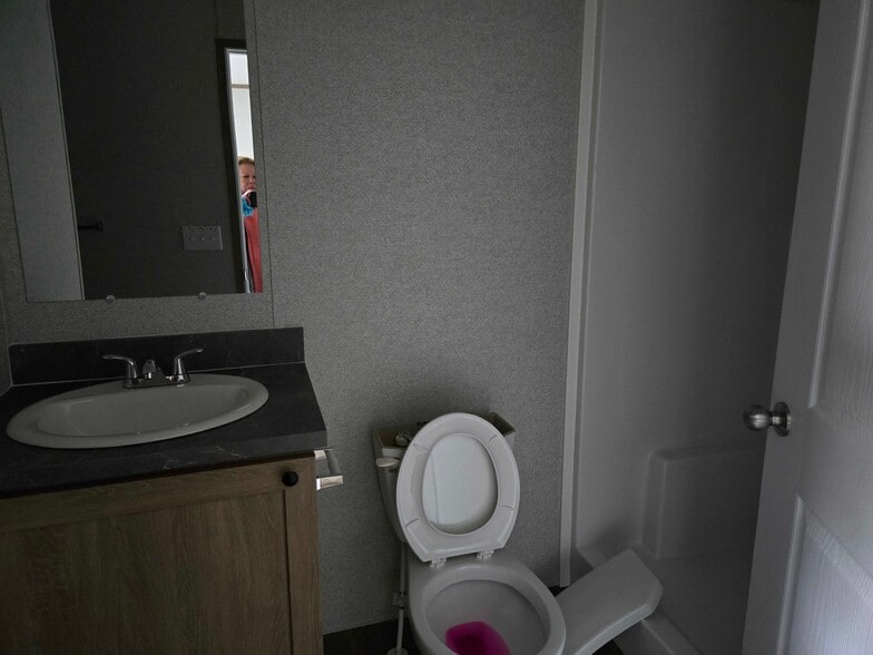 Building Photo - 3510 N 9th St