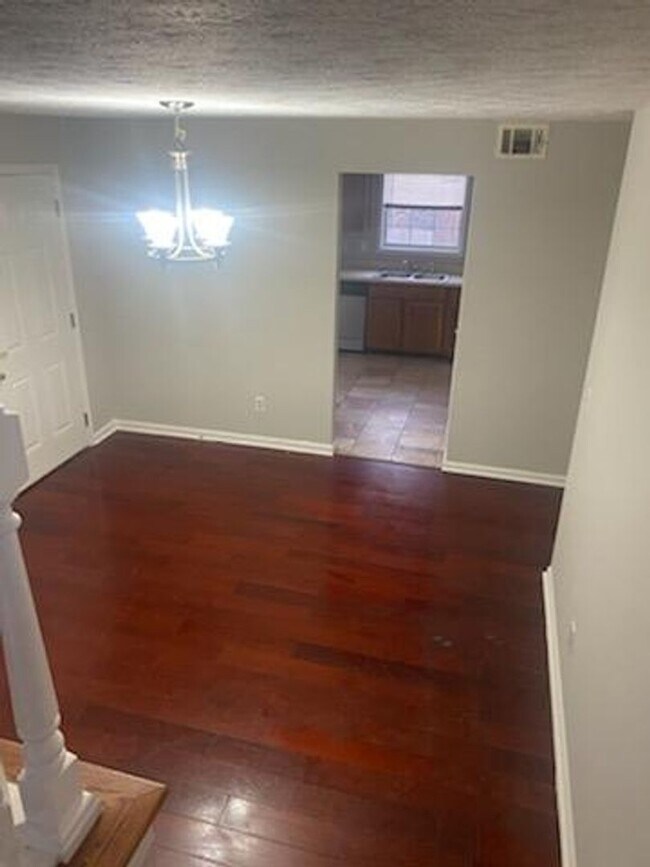 Building Photo - 4866 Fenbrook Dr