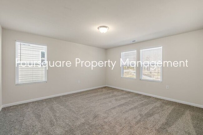 Building Photo - Charming Single-Family Home with Open Floor Plan, Spacious Loft & 2-Car Garage – Convenient to Fu...