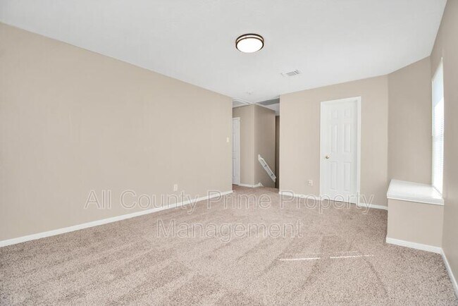 Building Photo - 21910 Willow Shade Ln