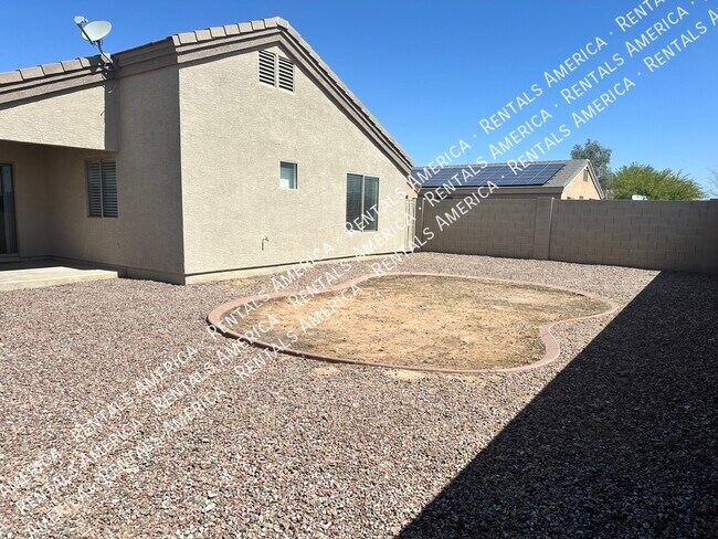 Building Photo - 3682 N French Pl