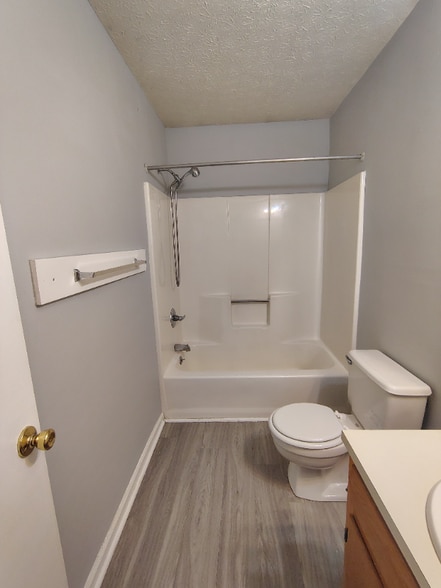 Building Photo - 74 Duiguid Dr