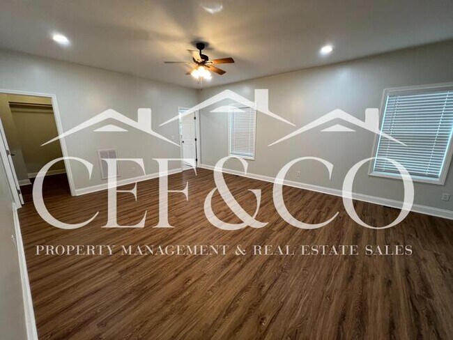 Building Photo - Spacious 3 Bed / 2 Bath Home – District 7, Spartanburg