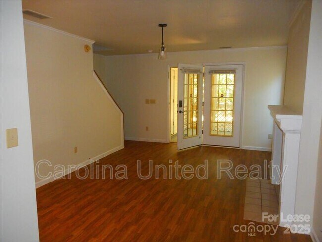Building Photo - 6622B Bevington Ridge Rd
