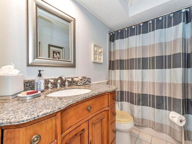 Building Photo - Luxury Home in Plymouth with 2-Level Primary Suite, Furnished or Unfurnished, Wayzata Schools, Pe...