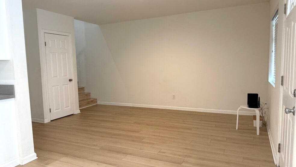 Building Photo - 11725 Lemay St