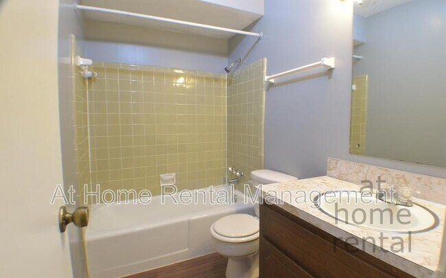 Building Photo - 4707 S Fulton Pl