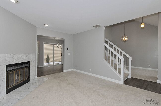 Building Photo - 511 Le Parc Cir