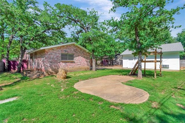 Building Photo - 3414 Hampshire Dr