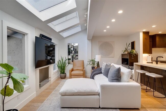 Building Photo - 1130 Washington Ave