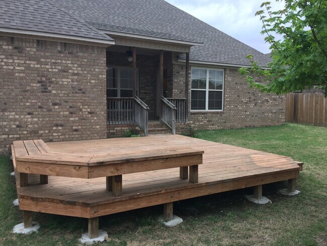 Building Photo - Salem Heights Subdivision