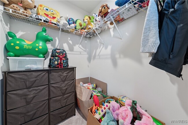 Building Photo - 32 Florence Ln