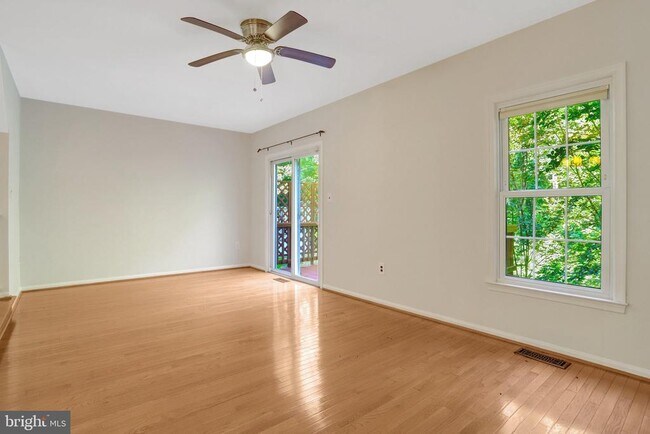 Building Photo - 7416 Spring Tree Dr
