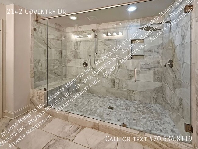 Building Photo - 2142 Coventry Dr