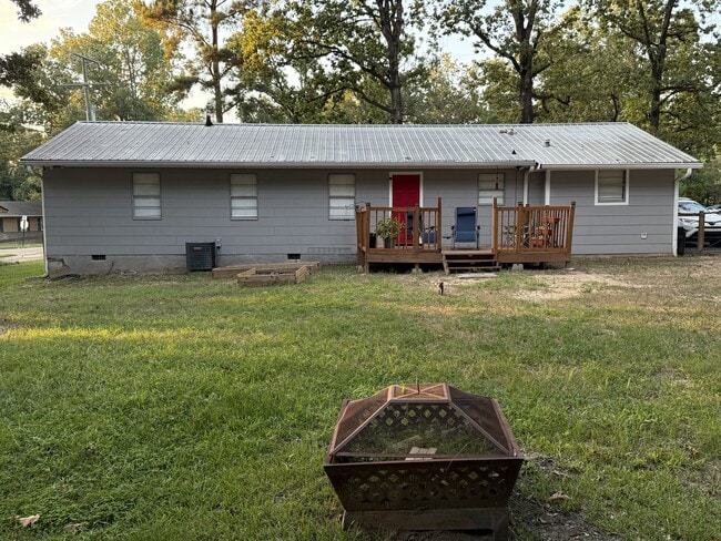 Building Photo - 3251 Crafton St