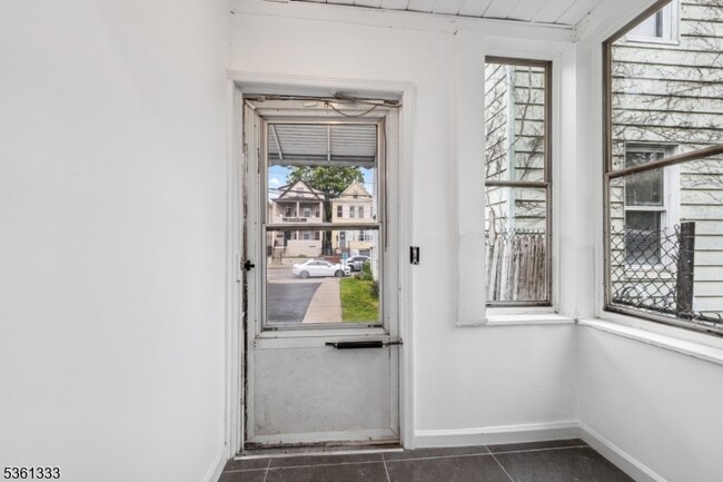 Building Photo - 282 Ackerman Ave