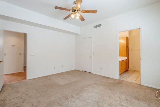 Building Photo - Pending/ Rented - Charming 3-bedroom, 2-ba...