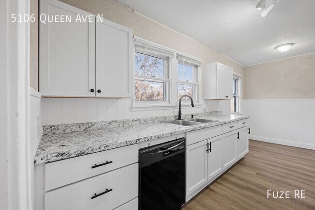 Building Photo - 5106 N Queen Ave