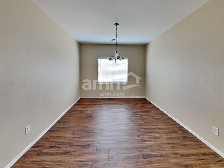 Building Photo - 148 S 108th Ave